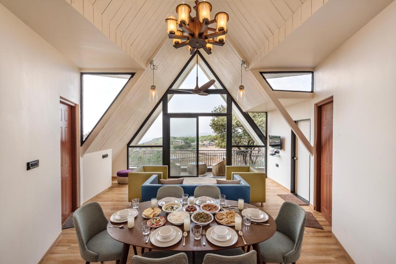 Saffronstays Harrier Crest, Lonavala - A Frame Villa With Bathtub Serving Delicious Veg Food Exterior photo