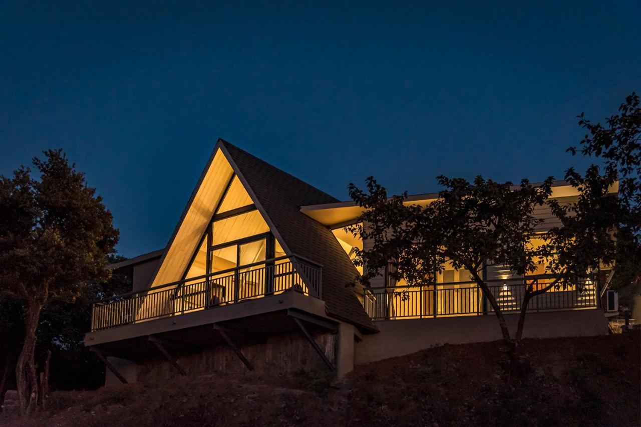 Saffronstays Harrier Crest, Lonavala - A Frame Villa With Bathtub Serving Delicious Veg Food Exterior photo